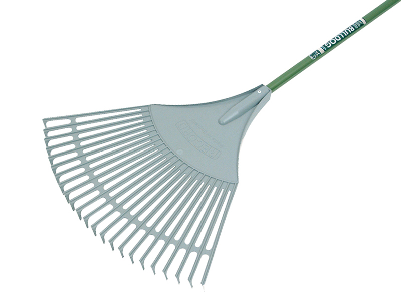 BUL7128 Bulldog Evergreen Plastic Leaf Rake Aluminium Shaft S10